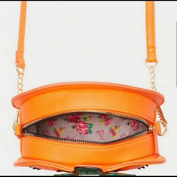 BETSEY JOHNSON Pumpkin Kitsch Orange BM28110" Marylin Monroe Face Bag Purse - Picture 6 of 10